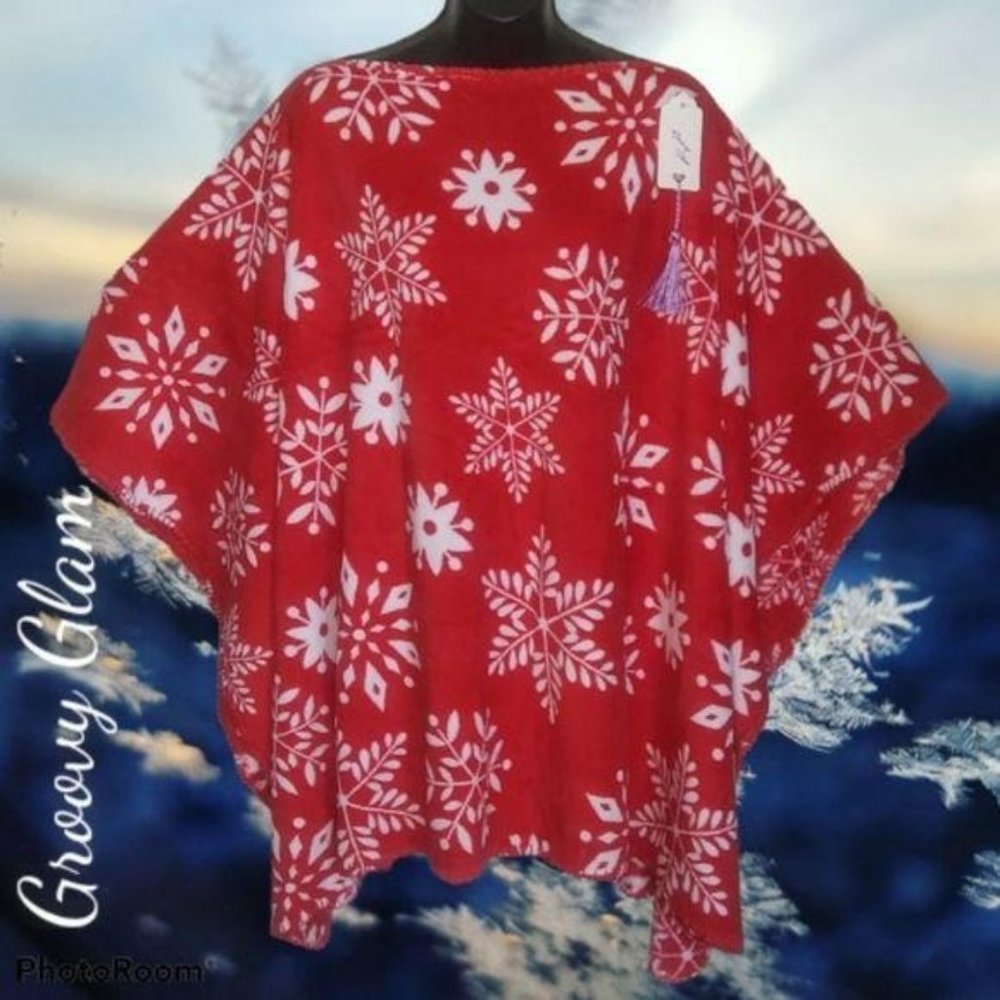 GROOVY GLAM Handmade White Snowflakes on Red Plush Poncho